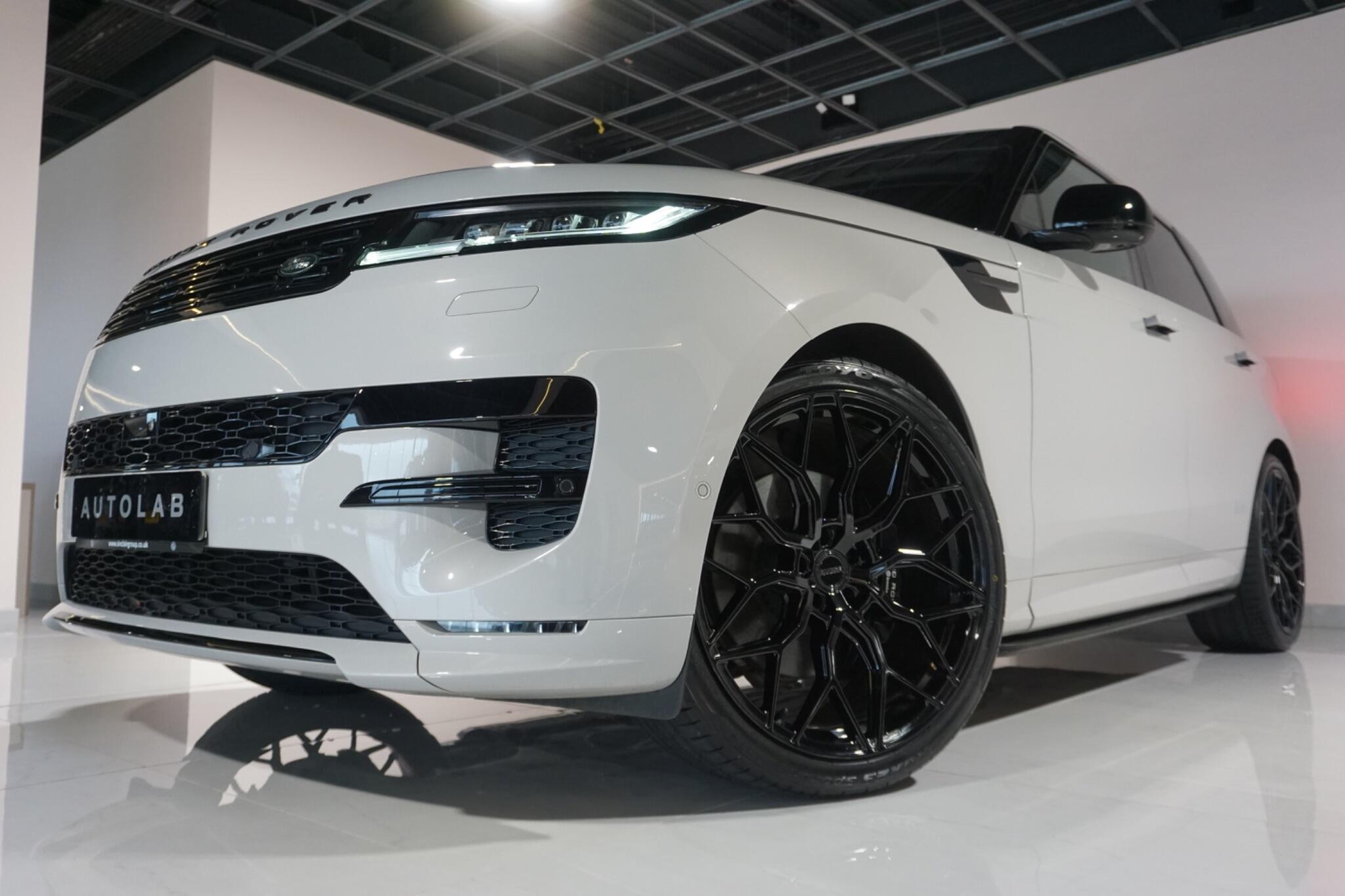 Land Rover Range Rover Sport 3.0 D300 MHEV Dynamic SE SUV 5dr Diesel Auto 4WD Euro 6 (s/s) (300 ps)